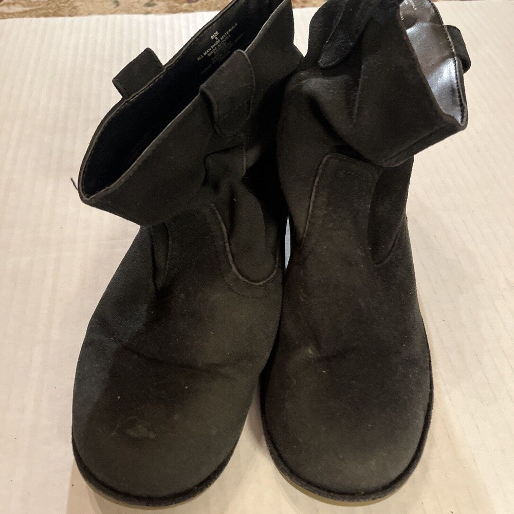 PLACE Girls size 3 Black Faux Suede Booties